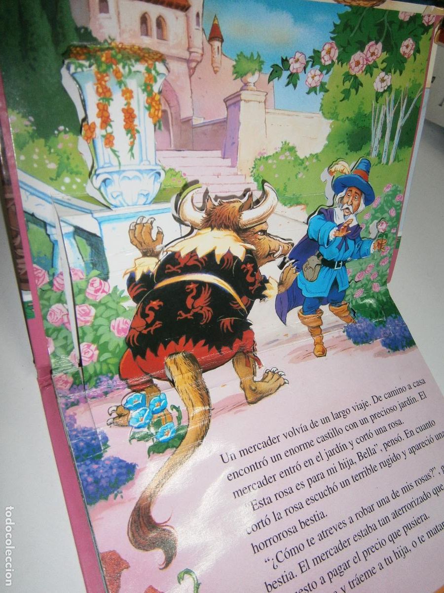 Libros de segunda mano: LA BELLA Y LA BESTIA - POP UP 3D - Foto 2