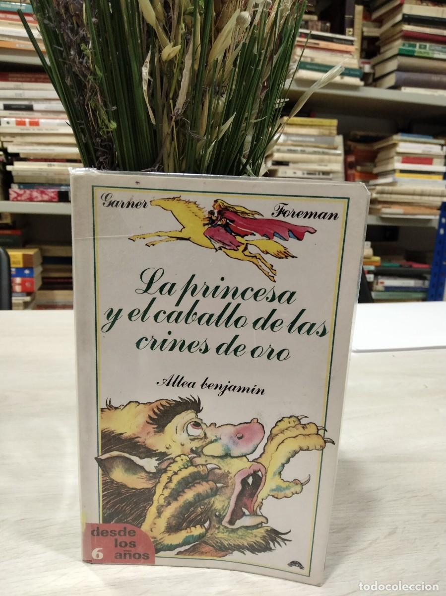 Libros de segunda mano: La princesa y el caballo de las crines de oro - Alan Garner/Michael Foreman - Foto 1
