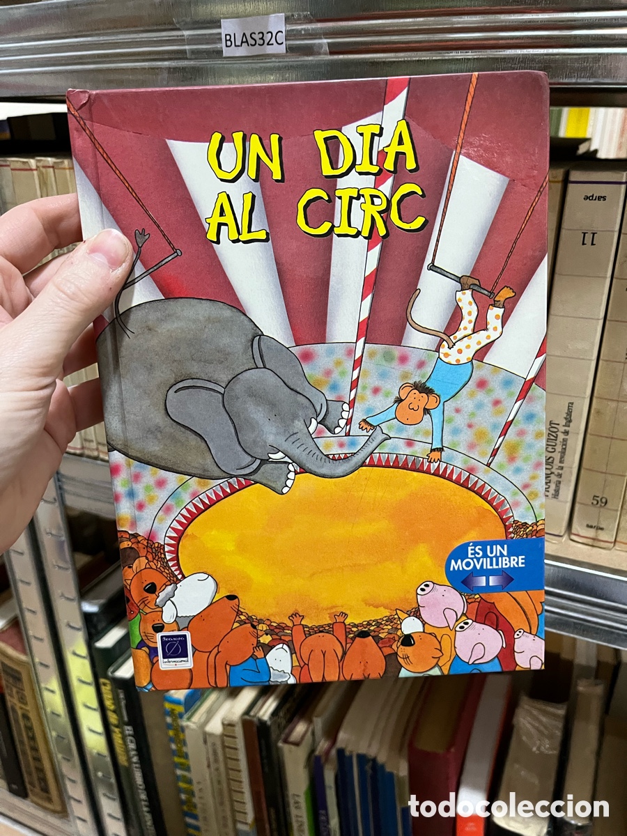 Libros de segunda mano: Blas32C un d&iacute;a al circ - Beascoa - Catalan - con solapas - pop up - Foto 1