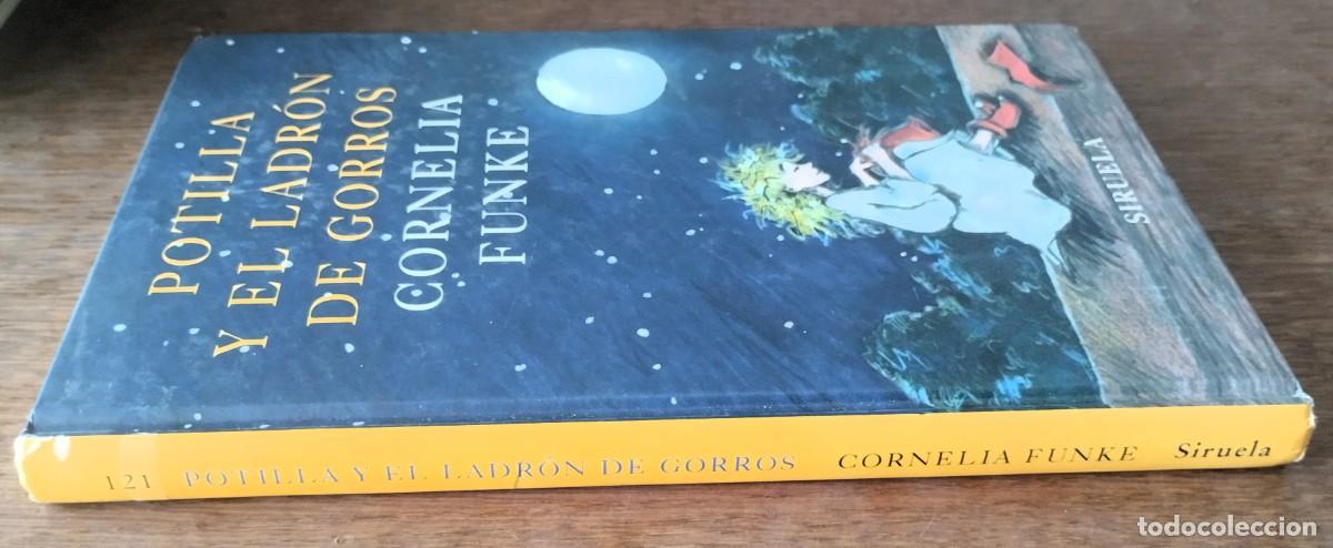 Libros de segunda mano: Cornelia Funke, Potilla y el ladr&oacute;n de gorros, Siruela, 2005, - Foto 2