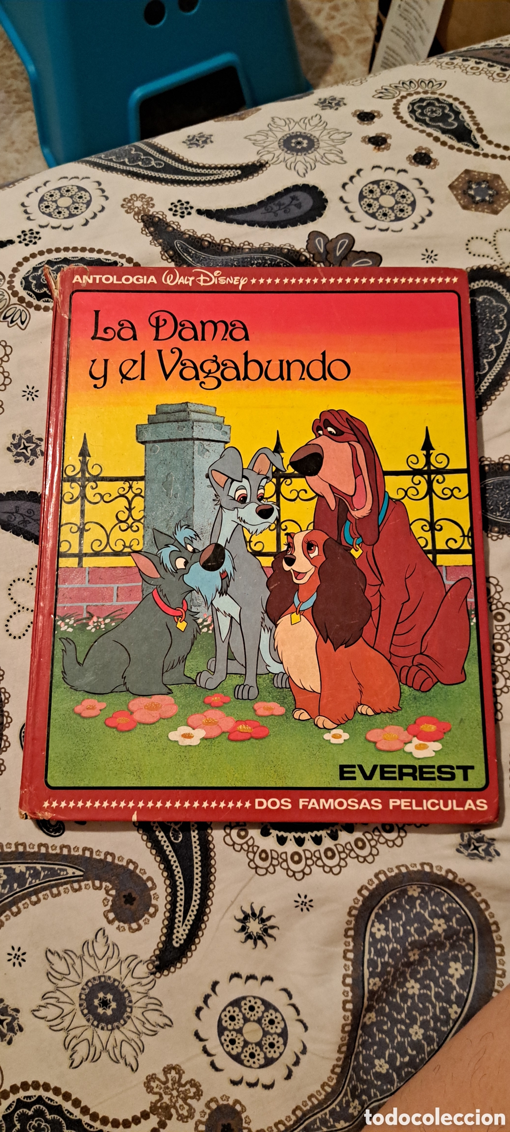 Libros de segunda mano: Libro Antologia Disney La Bella Durmiente y La Dama y el Vagabundo - Foto 1