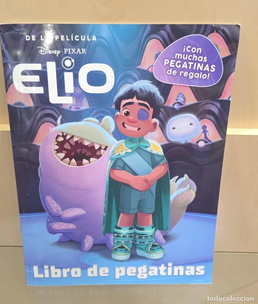Libros de segunda mano: Elio. Libro de pegatinas (Disney. Elio) - Foto 1