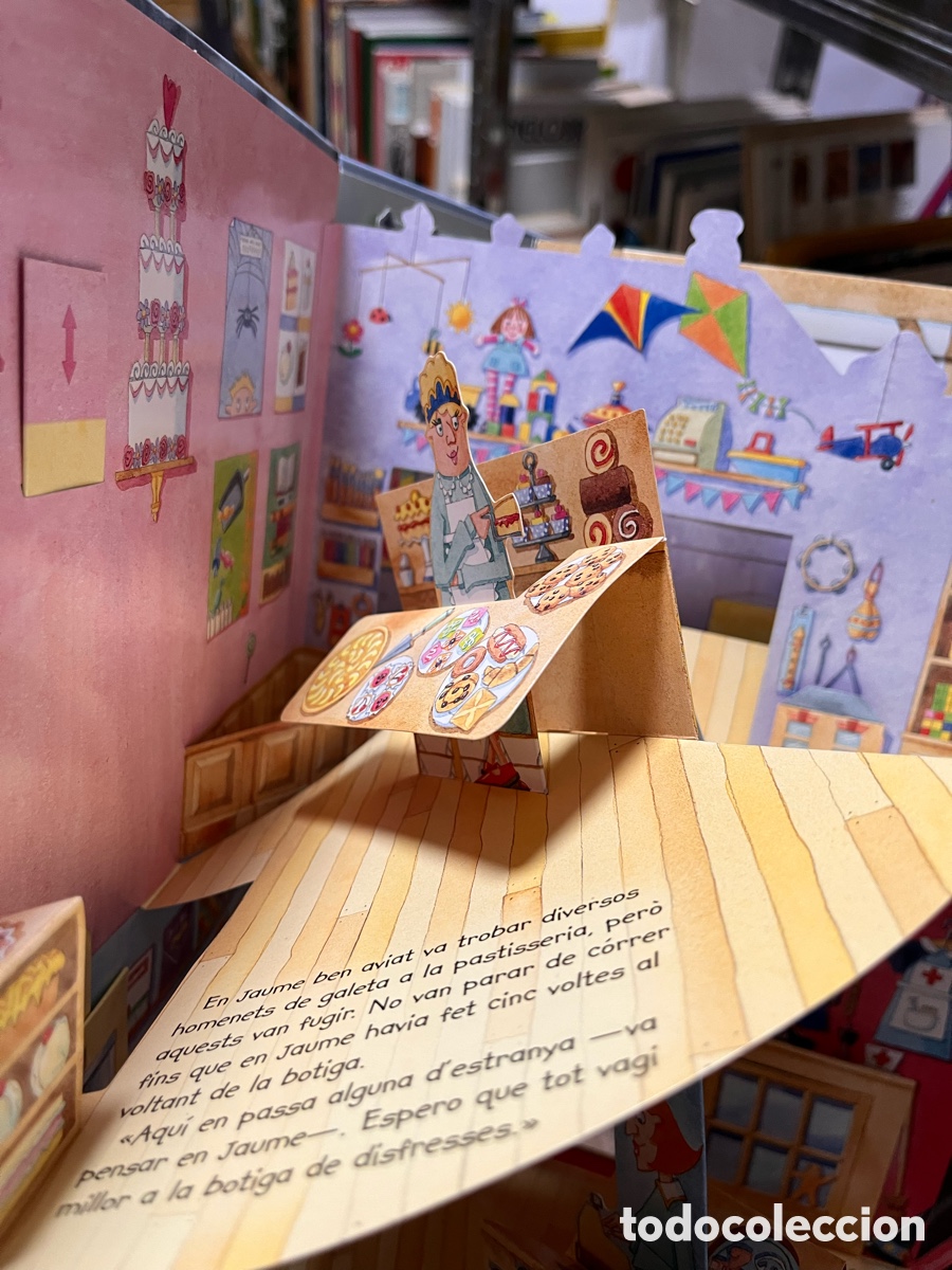 Libros de segunda mano: Blas35D libro pop-up Imaginalia grans magatzems - Foto 2