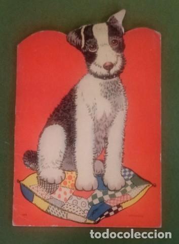 Libros de segunda mano: Cuento troquelado en forma de perro, con simp&aacute;ticas ilustraciones. Texto en ingl&eacute;s - Foto 1
