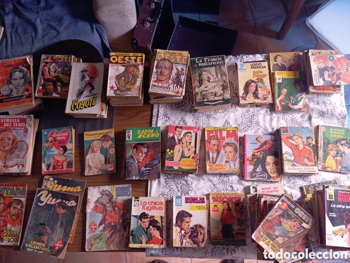 Libros de segunda mano: Varios Novelas Comics - Foto 1