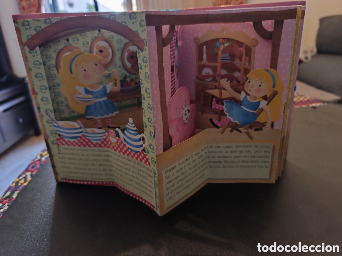 Libros de segunda mano: CUENTO RICITOS DE ORO EN 3D UN LIBRO CARRUSEL - SM - Foto 3