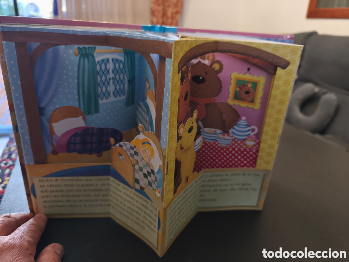 Libros de segunda mano: CUENTO RICITOS DE ORO EN 3D UN LIBRO CARRUSEL - SM - Foto 4