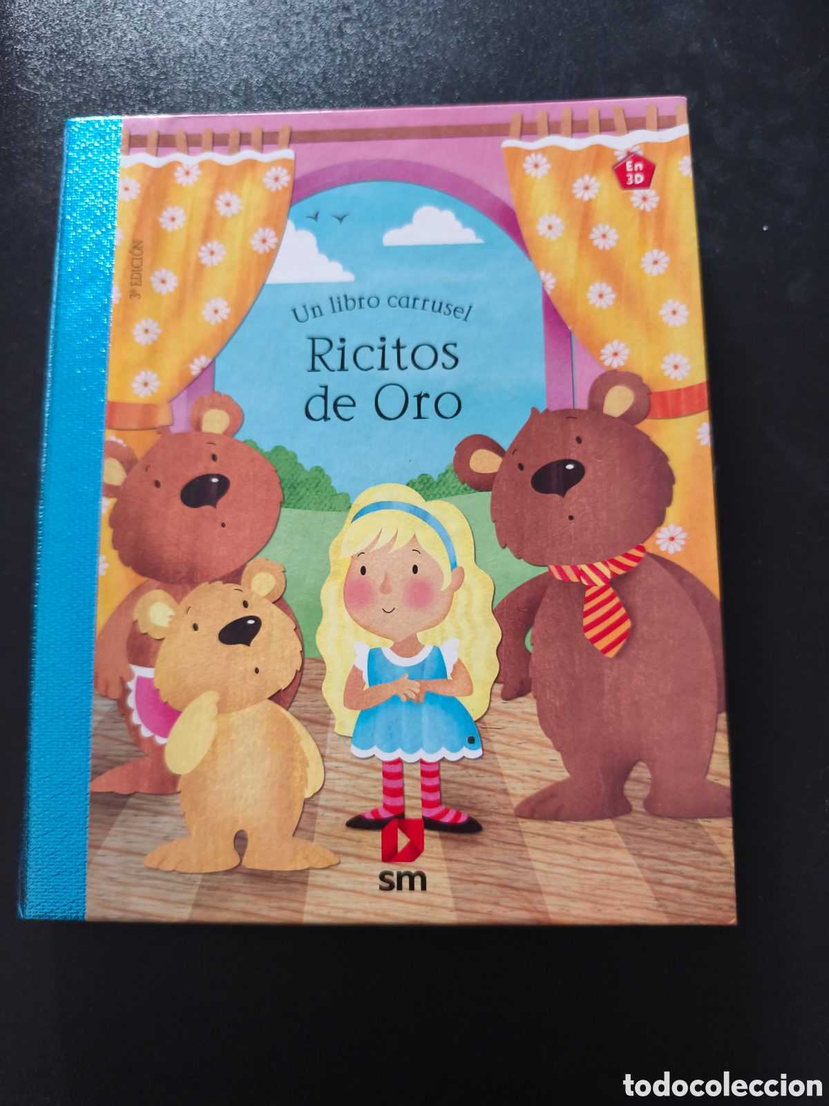 Libros de segunda mano: CUENTO RICITOS DE ORO EN 3D UN LIBRO CARRUSEL - SM - Foto 1