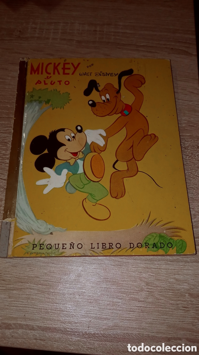 Libros de segunda mano: MICKEY Y PLUTO. PEQUE&Ntilde;O LIBRO DORADO WALT DISNEY - Foto 2
