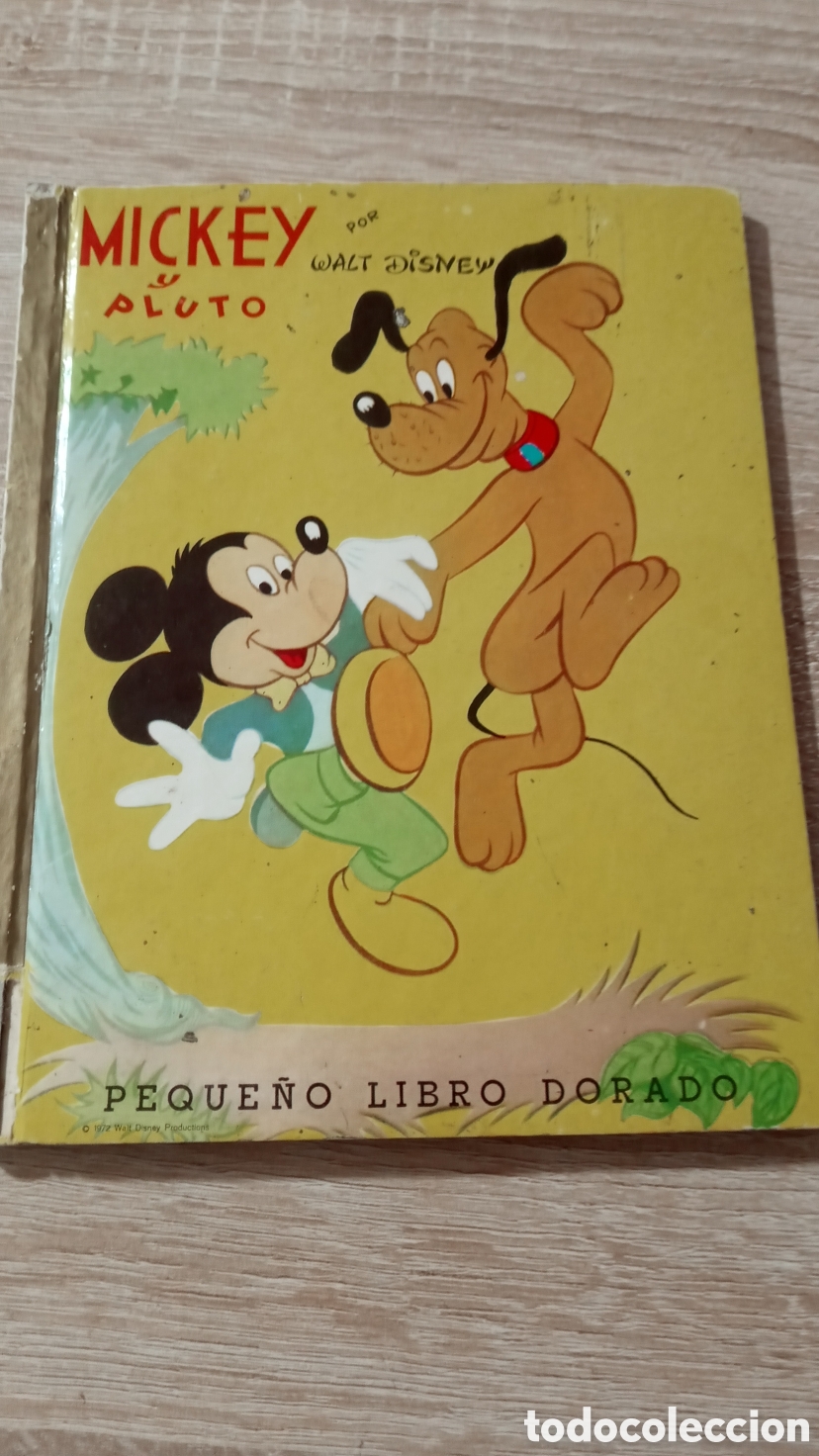 Libros de segunda mano: MICKEY Y PLUTO. PEQUE&Ntilde;O LIBRO DORADO WALT DISNEY - Foto 1