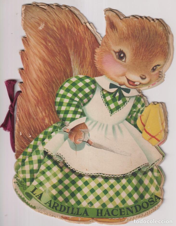 Libros de segunda mano: La ardilla Hacendosa. Troquelado. (24x17 cm. 16 p&aacute;ginas) Texto y dibujos de Juan Ferr&aacute;ndiz. A&ntilde;o 1961