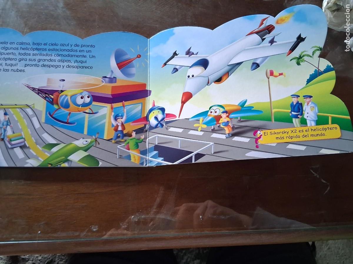 Libros de segunda mano: Libro cuento troquelado El mundo Aereo - Foto 3