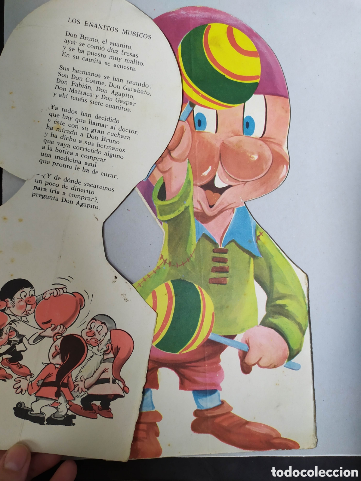 Libros de segunda mano: Cuento troquelado Los enanitos musicos. - Foto 2