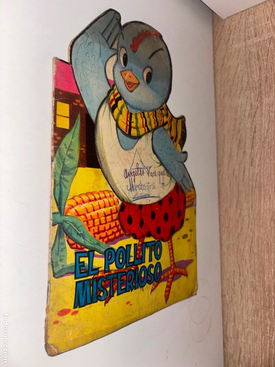 Libros de segunda mano: Cuentos Toray serie Zoo: El pollito misterioso - 1965 - Troleado