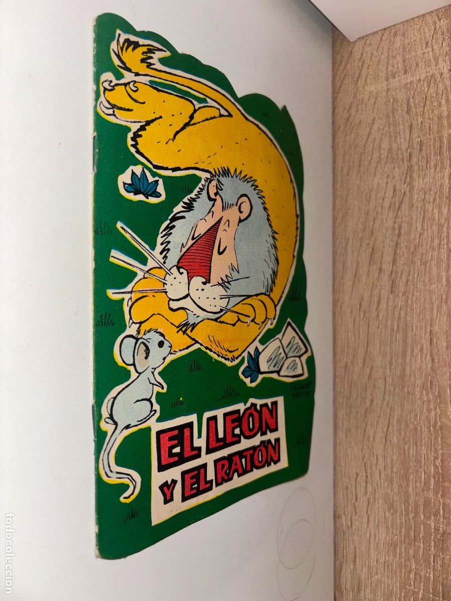 Libros de segunda mano: EL LEON Y EL RATON - Cuento Troquelado - Ilustra Salvador Mestres. Ediciones Redecilla. 1964