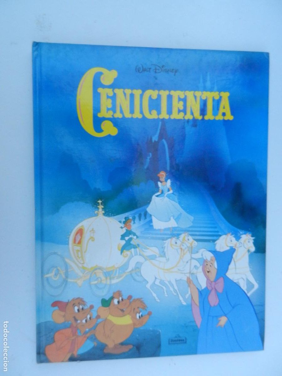 Libros de segunda mano: CENICIENTA - WALT DISNEY - BEASCOA 1990 - Foto 1