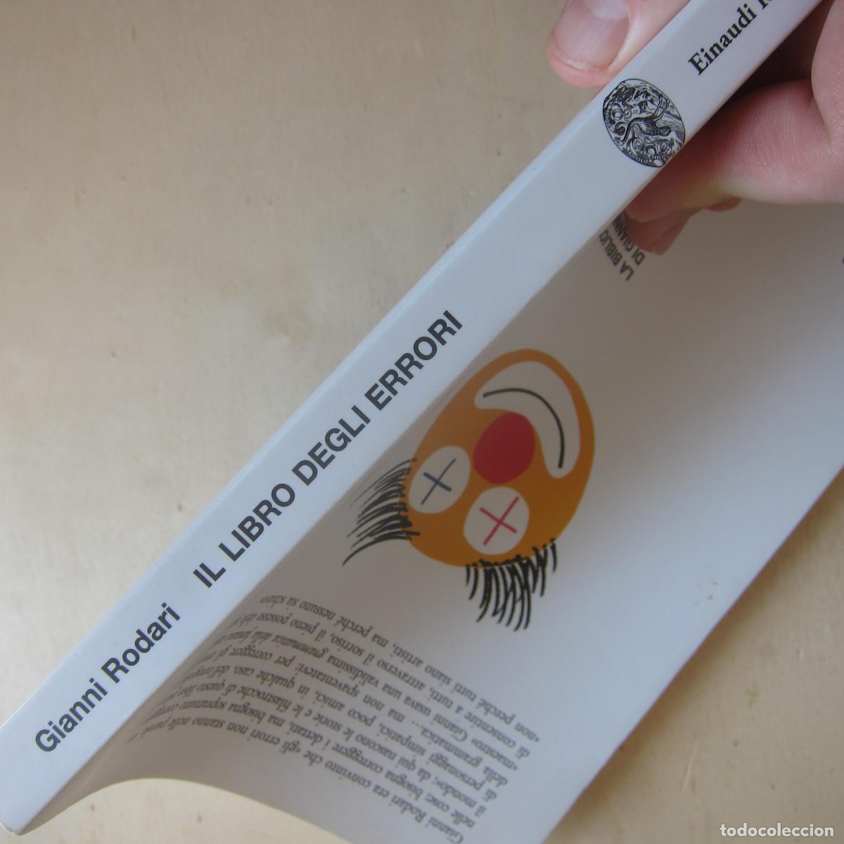 Libros de segunda mano: IL LIBRO DEGLI ERRORI - GIANNI RODARI (EINAUDI) INFANTIL IDIOMAS - Foto 2