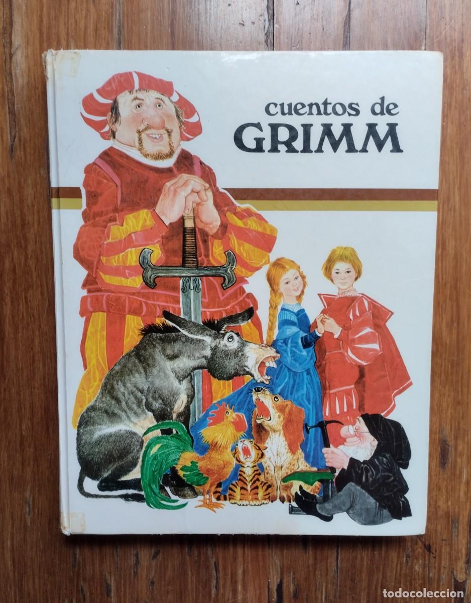 Livros em segunda m&atilde;o: Libro Cuentos de Grimm. Ilustraciones Benvenuti. 1975, Susaeta