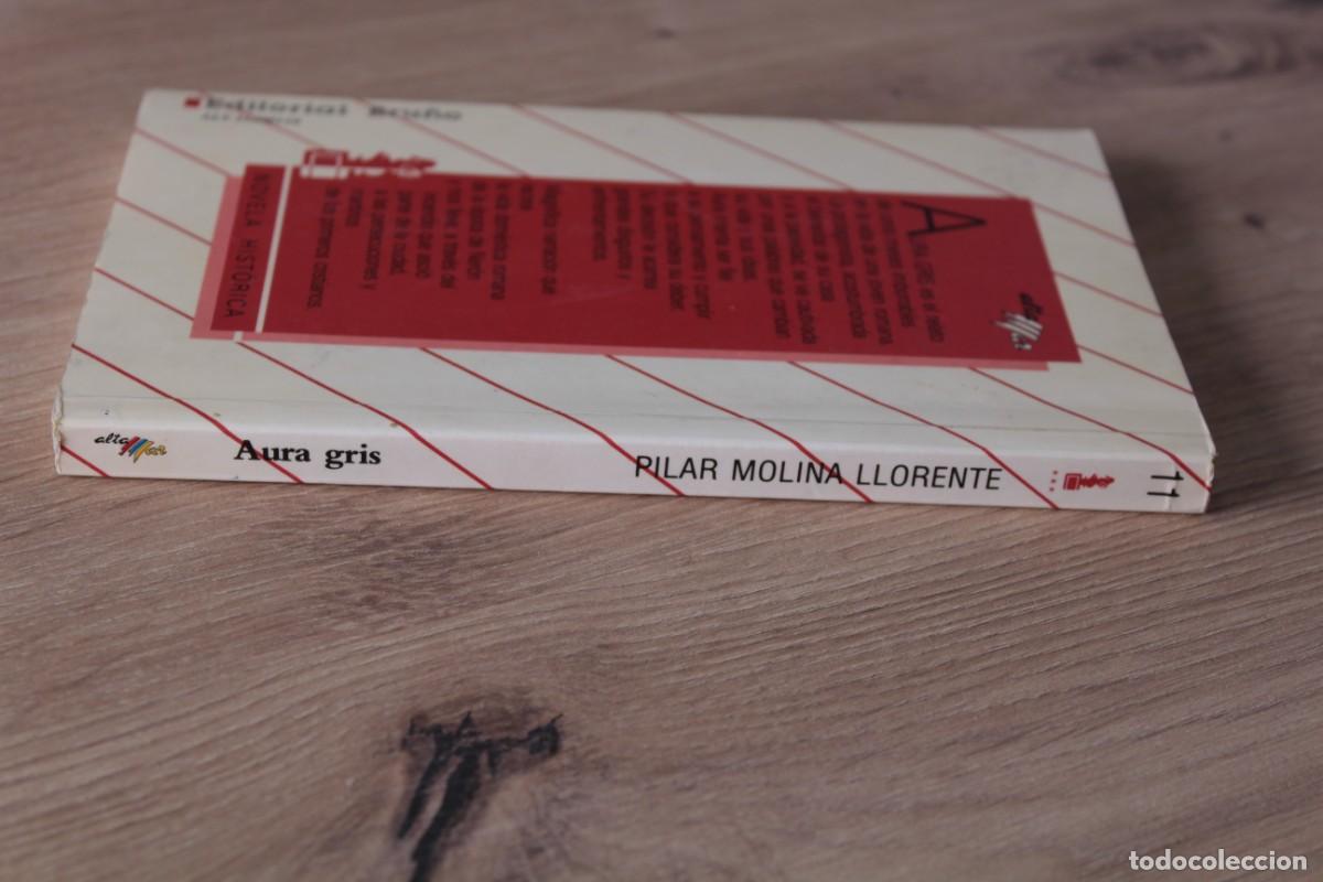 Libros de segunda mano: Aura gris Pilar Molina Lorente - Foto 3