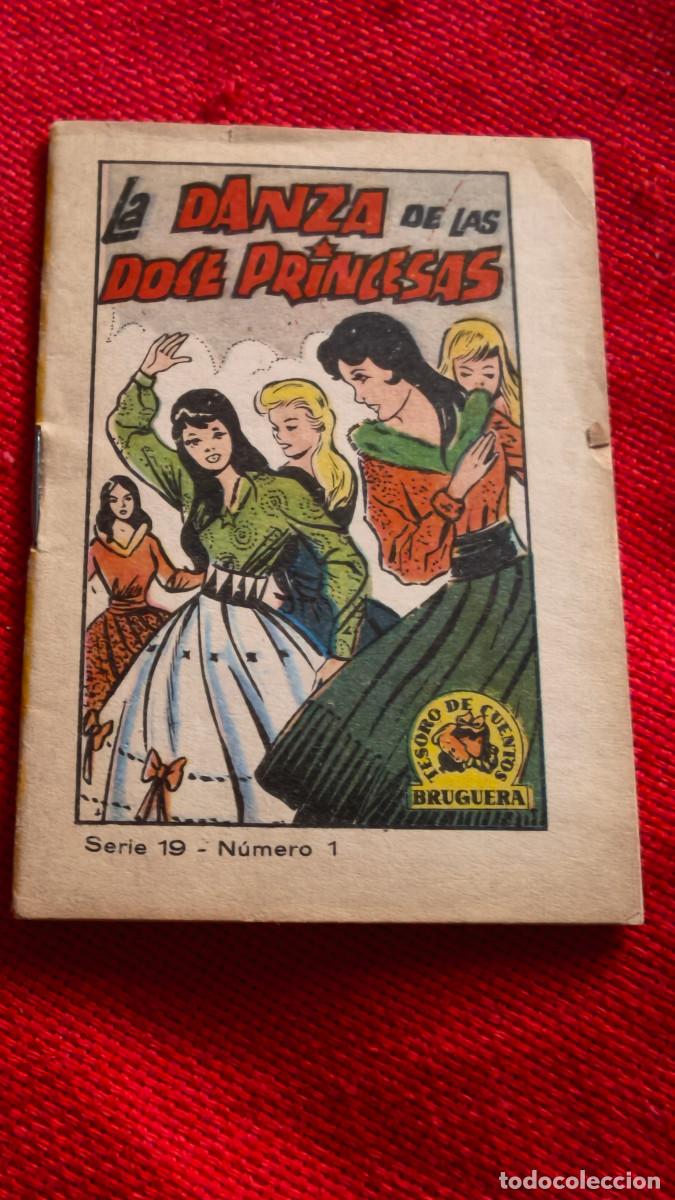 Libros de segunda mano: La danza de las doce princesas. Tesoro de cuentos Bruguera. Serie 19 n&ordm; 1