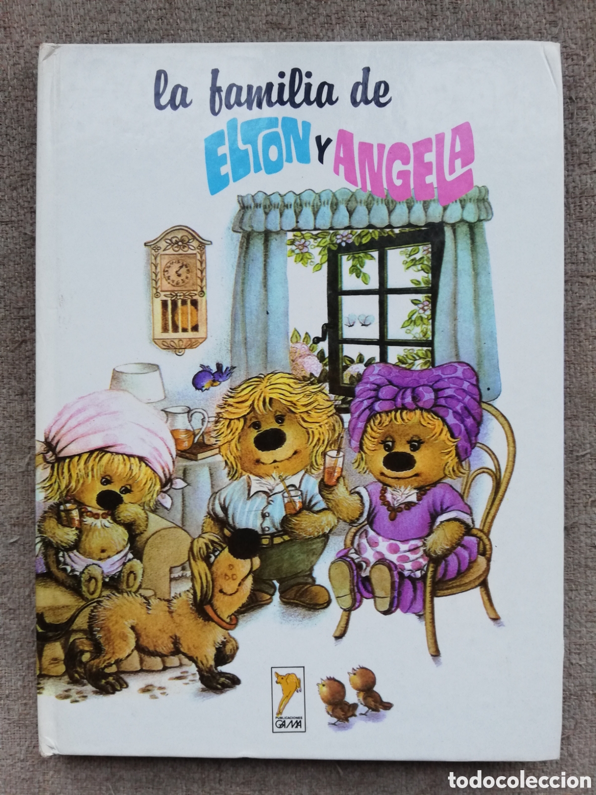 Libros de segunda mano: La familia de Elton y Angela