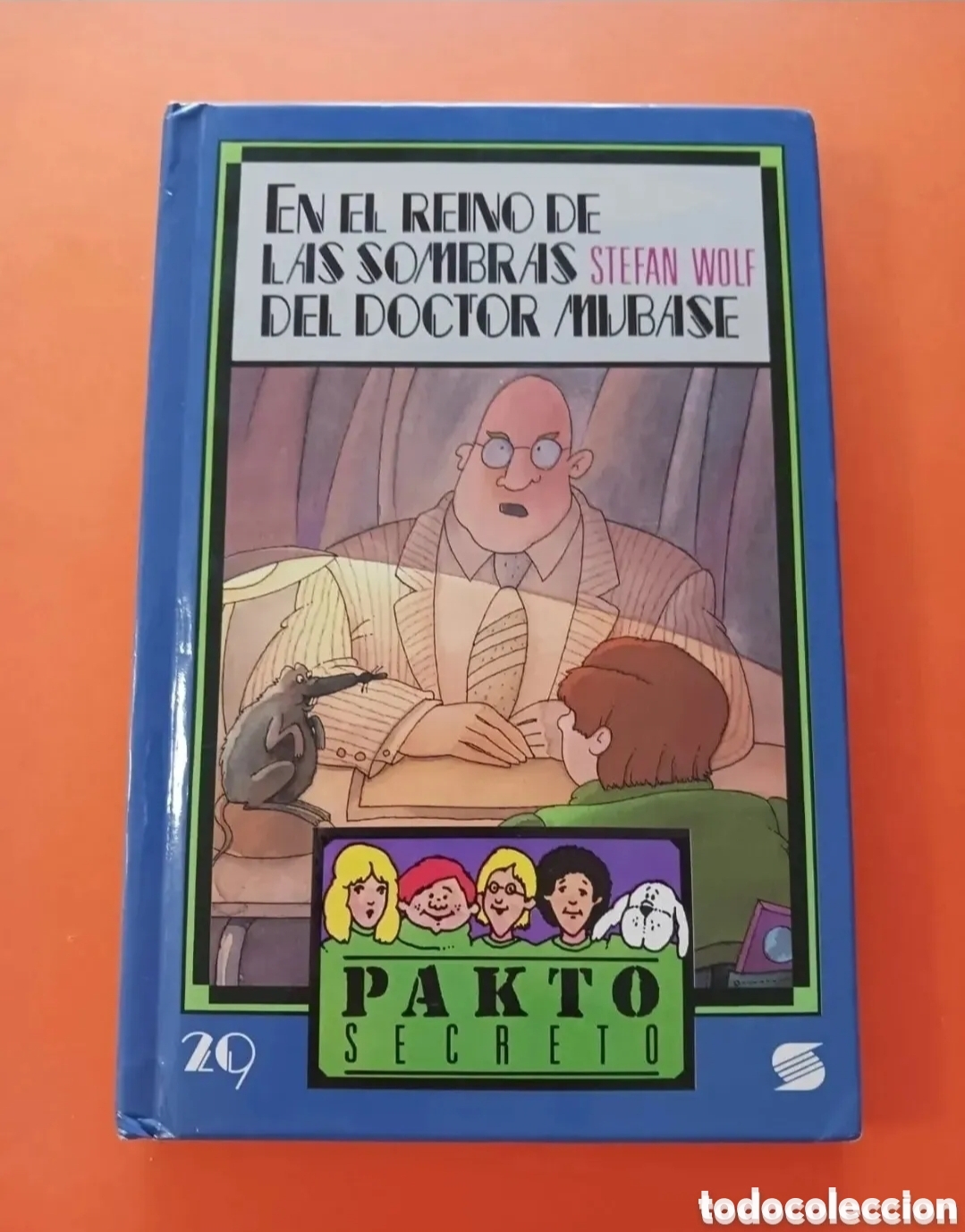Livros em segunda m&atilde;o: En el reino de las sombras, El doctor Mubase.