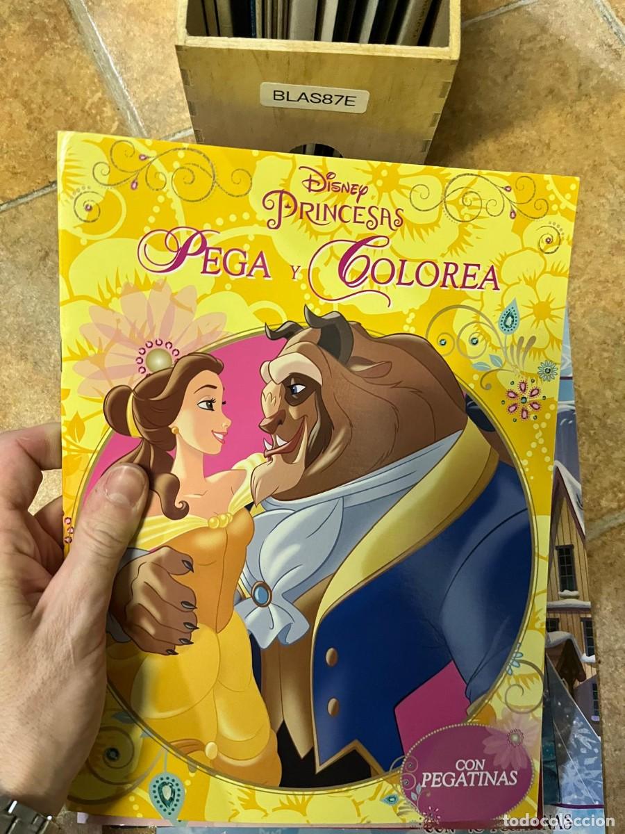 Libros de segunda mano: BLAS87E LIBRO INFANTIL Disney Princesas. Pega y colorea: La Bella y la Bestia. Cuaderno de actividad