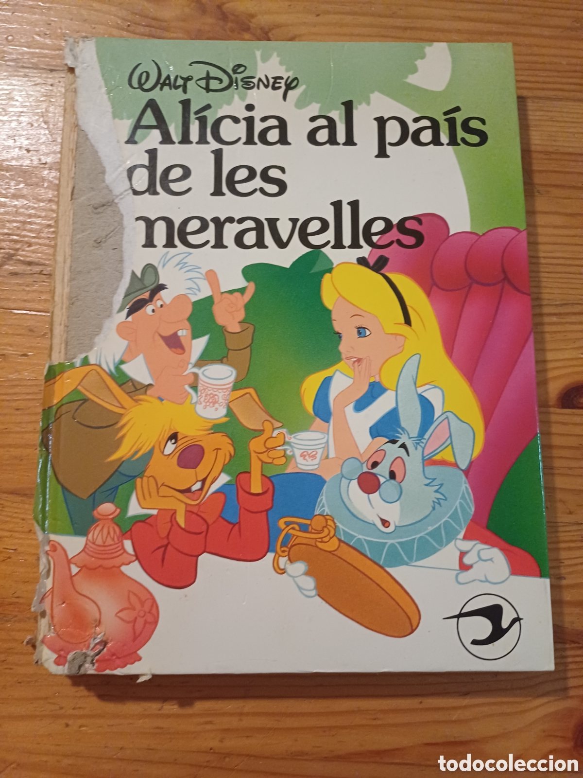 Libros de segunda mano: Al&iacute;cia al pa&iacute;s de les meravelles Walt Disney Lewis Carroll Llibre en catal&agrave; Ediciones Gaviota