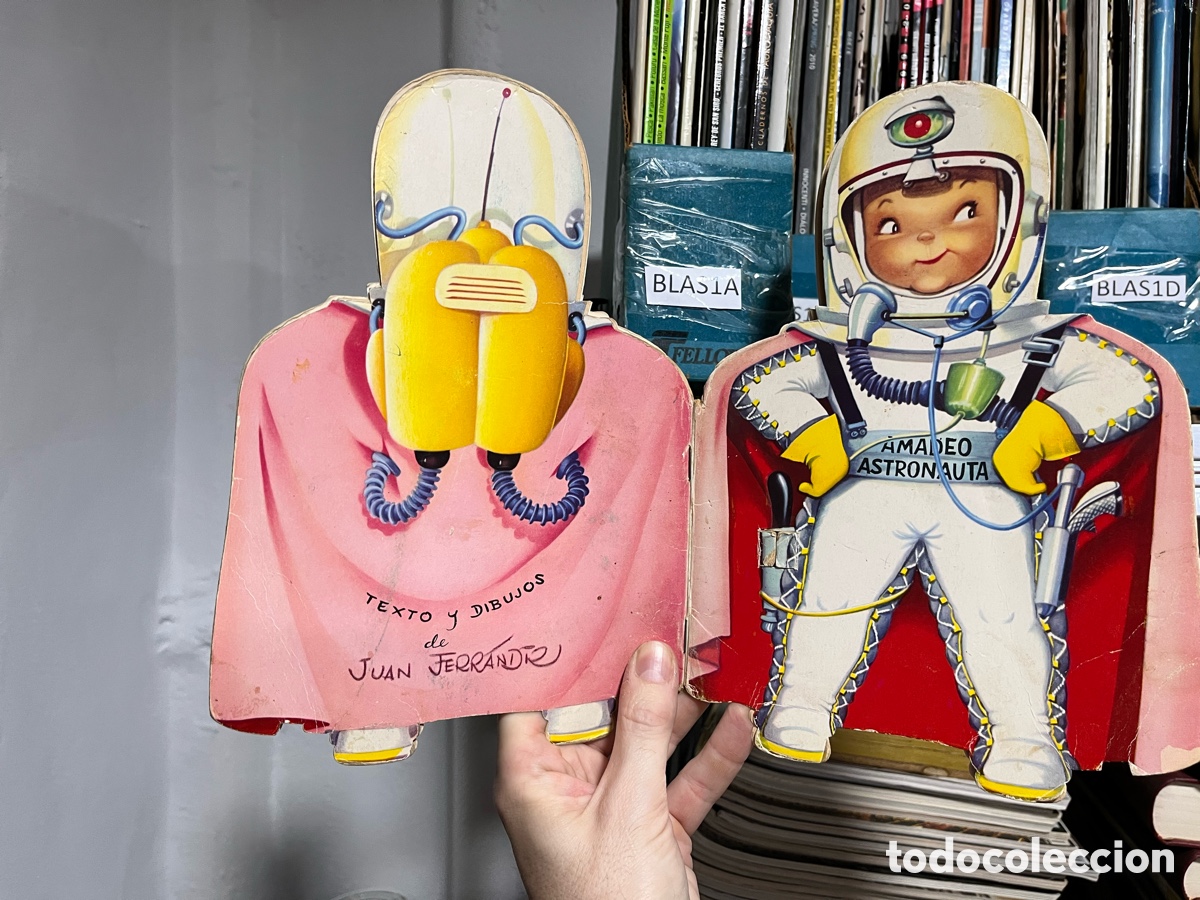 Libros de segunda mano: Blas1A Amadeo Astronauta. Cuento Troquelado (25,5x17,5 Cm.) Texto y dibujos de juan Ferr&aacute;ndiz.