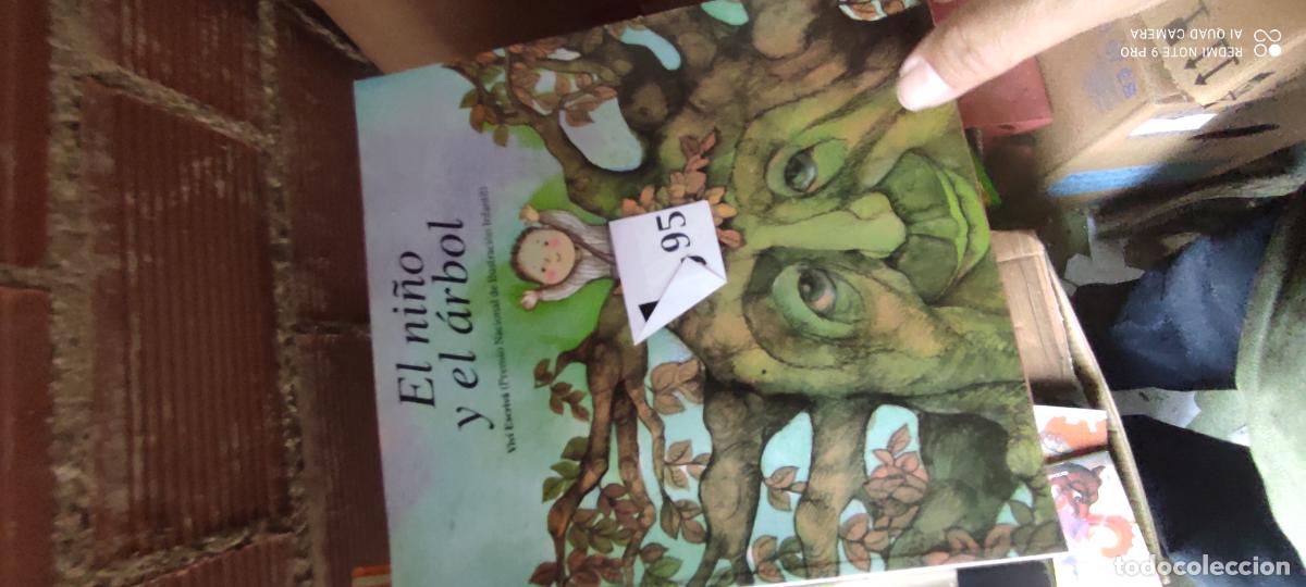 Libros de segunda mano: El ni&ntilde;o y el &aacute;rbol. Viv&iacute; Escriv&aacute;. Colecci&oacute;n manzana m&aacute;gica.