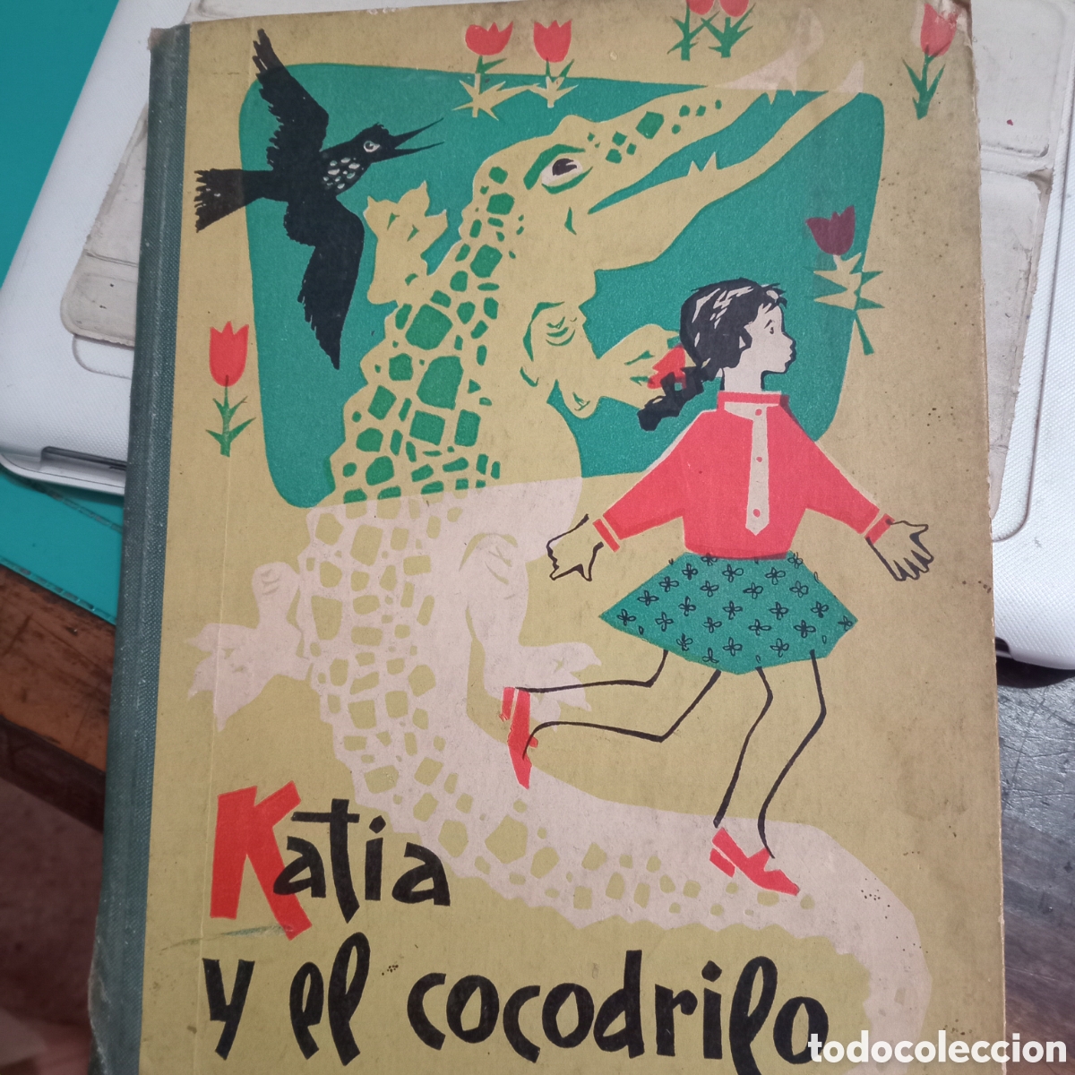 Libros de segunda mano: KATIA Y EL COCODRILO- BASADO E UNA PELICULA traducido al espa&ntilde;ol