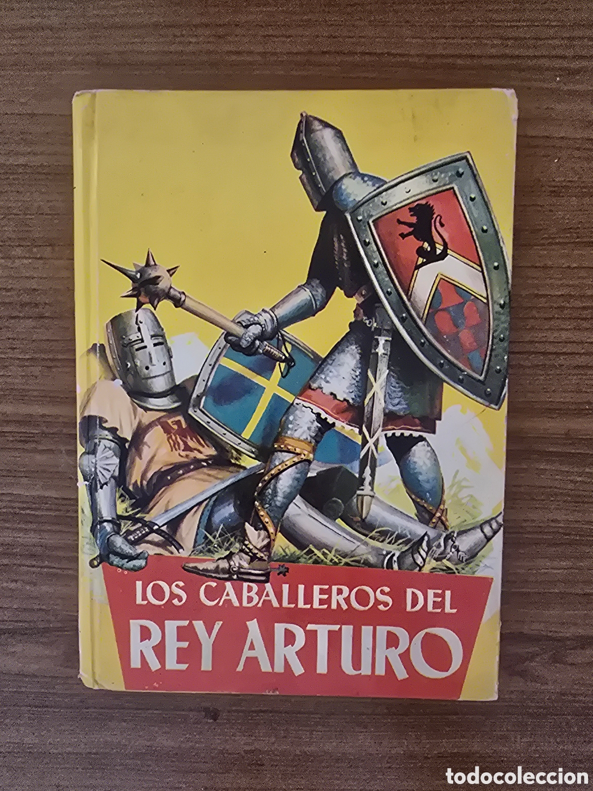 Livros em segunda m&atilde;o: LOS CABALLEROS DEL REY ARTURO,COLECCION JUVENIL,NUMERO 1,SERIE AMARILLA,A&Ntilde;O 1959,(FERMA)