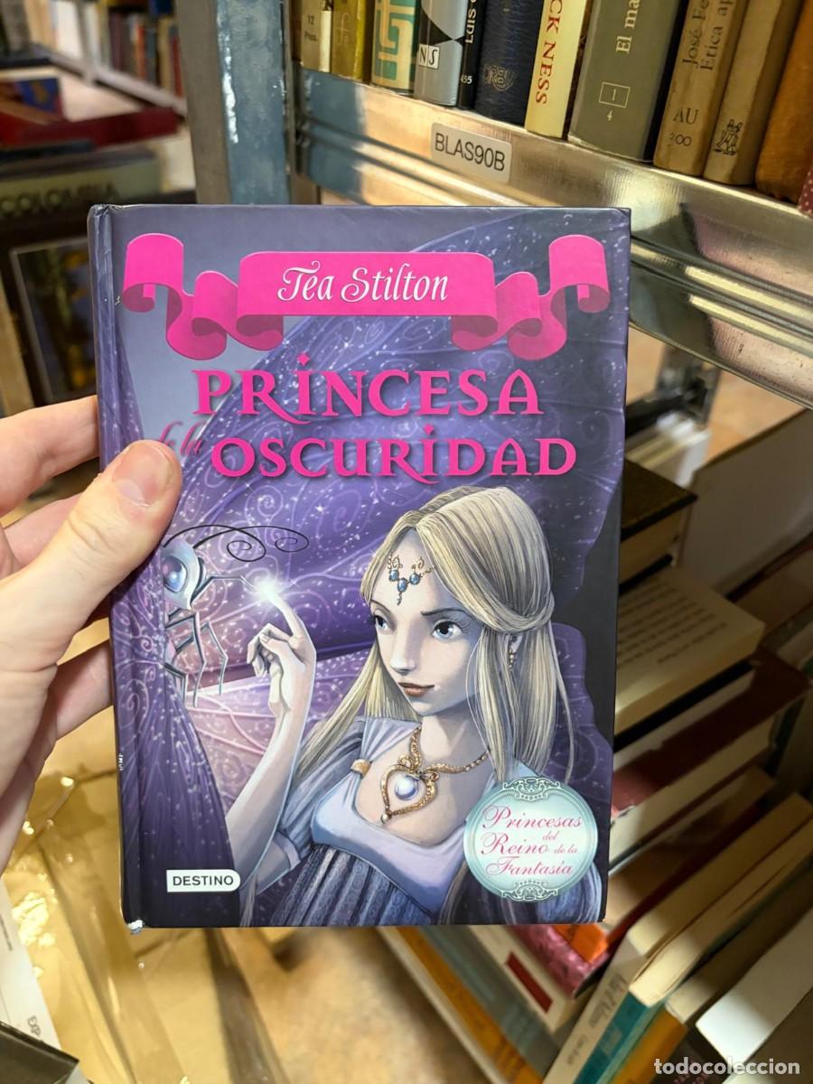 Libros de segunda mano: BLAS90B Tea Stilton, Princesa de la oscuridad. Editorial: Destino.