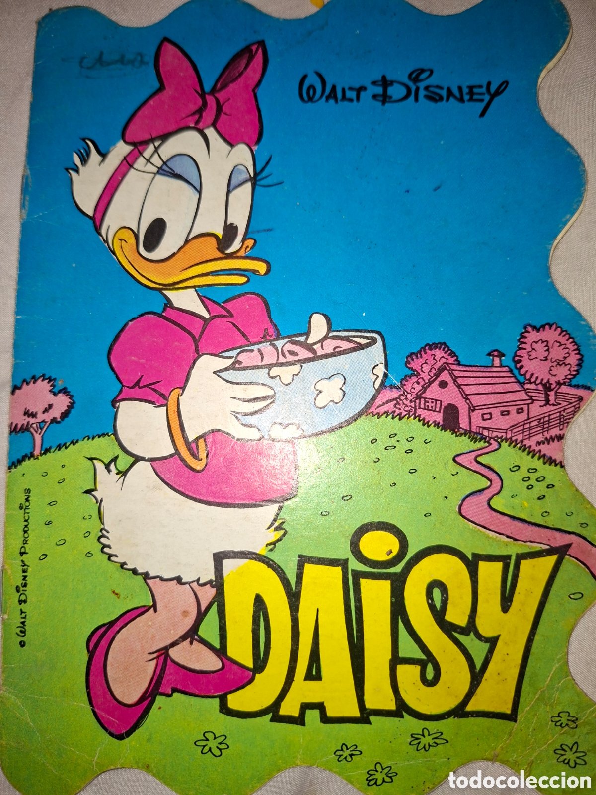 Libros de segunda mano: DAISY. WALT DISNEY. CUENTO TROQUELADO. EDITORIAL BRUGUERA. A&Ntilde;O 1973. PESO 150 GR.