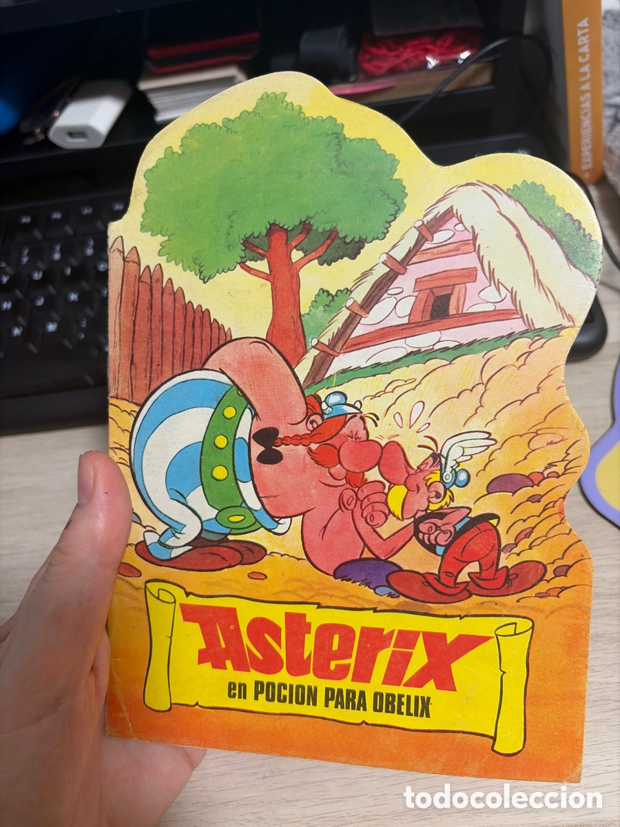 Gebrauchte B&uuml;cher: COMIC2 CUENTO TROQUELADO BRUGUERA ASTERIX 20CM X JAN (SUPERLOPEZ SUPER LOPEZ) EN POCION PARA OBELIX