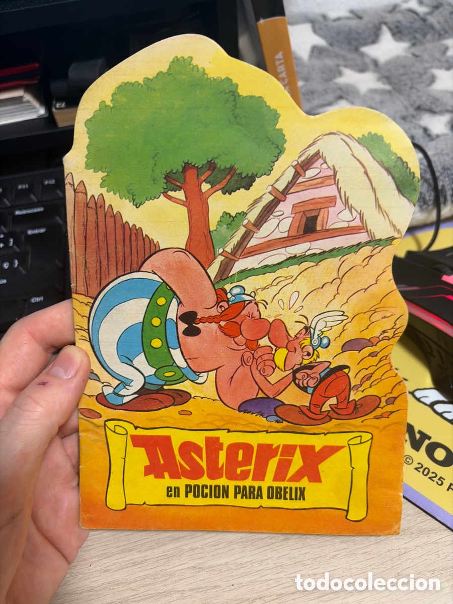 Gebrauchte B&uuml;cher: COMIC2 CUENTO TROQUELADO BRUGUERA ASTERIX 20CM X JAN (SUPERLOPEZ SUPER LOPEZ) EN POCION PARA OBELIX