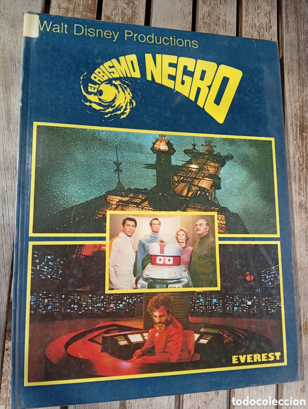 Libros de segunda mano: EL ABISMO NEGRO * ED. EVEREST 1980 * WALT DISNEY
