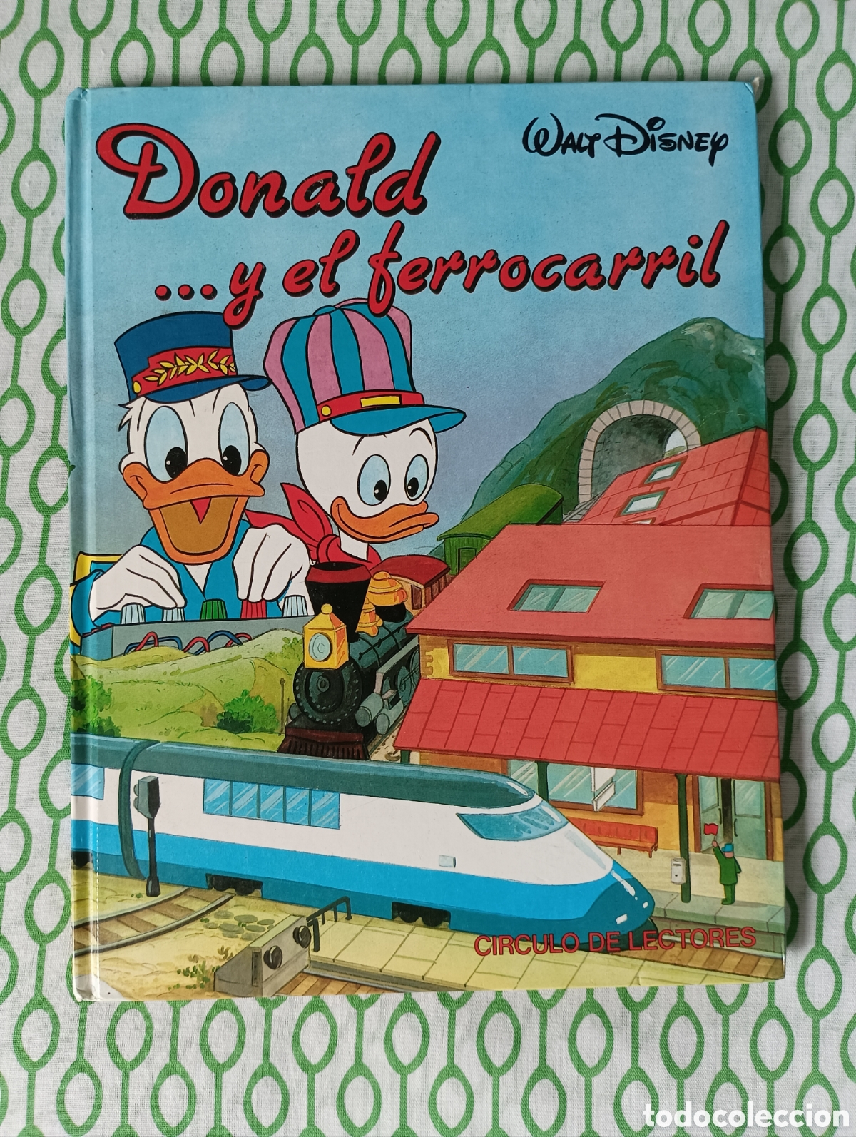 Libros de segunda mano: LIBRO Donald... y el ferrocarril. C&iacute;rculo de lectores & Editorial Everest. 1990. En muy buen estado.