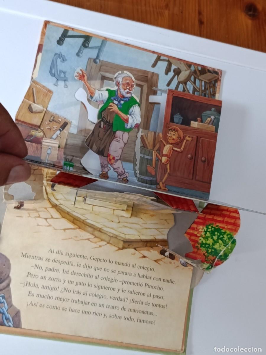 Libros de segunda mano: PINOCHO CON DESPLEGABLES - Foto 2