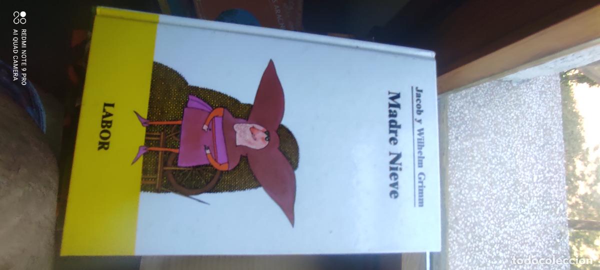 Libros de segunda mano: MADRE NIEVE - JACOB Y WILHELM GRIMM. ILUSTRACIONES DE MIGUEL &Aacute;NGEL PACHECO. EDITORIAL LABOR