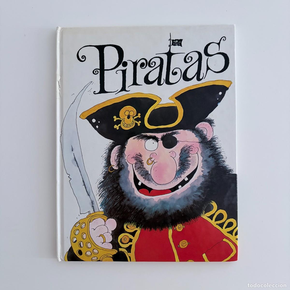 Libros de segunda mano: Libro infantil PIRATAS Colin Hawkins Plaza Joven tapa dura en espa&ntilde;ol 1988