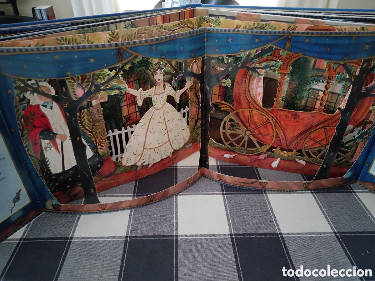 Libros de segunda mano: LOTE DE CUENTOS POP UP DE LA CENICIENTA - Foto 5