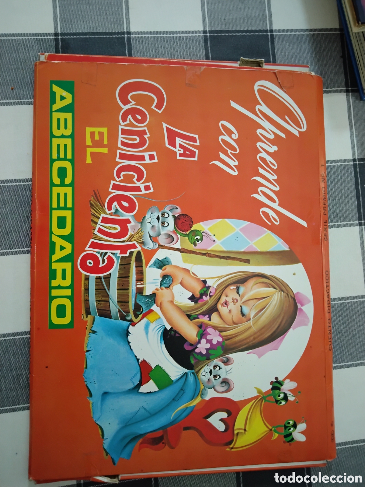 Libros de segunda mano: LOTE DE CUENTOS POP UP DE LA CENICIENTA - Foto 18