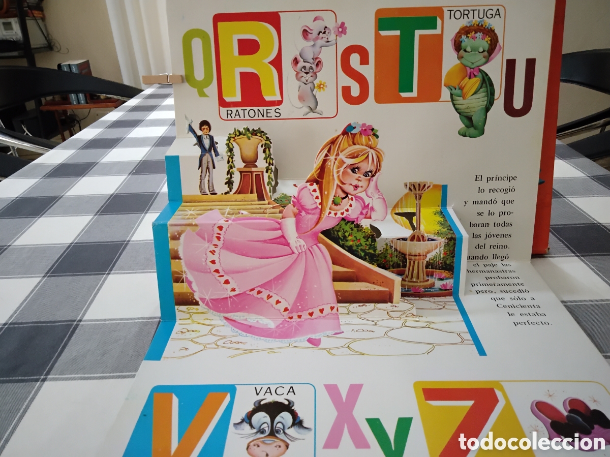 Libros de segunda mano: LOTE DE CUENTOS POP UP DE LA CENICIENTA - Foto 22