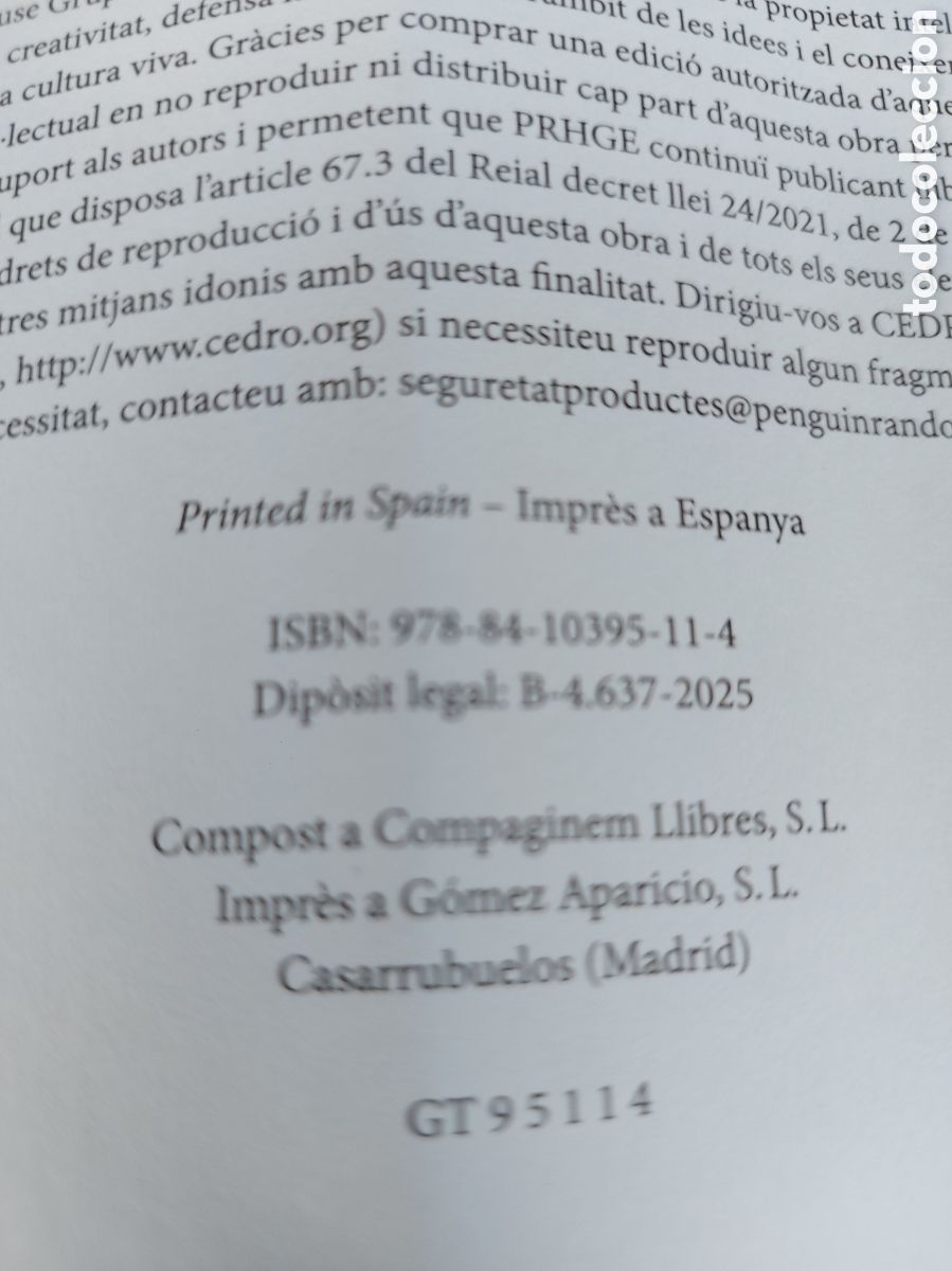 Libros de segunda mano: MAGICORNIA..... a&ntilde;o 2025 - Foto 2