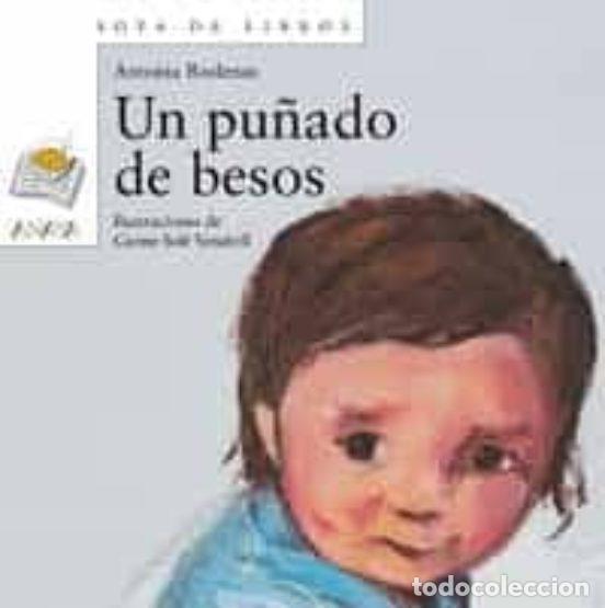 Libros de segunda mano: Un pu&ntilde;ado de besos (Tapa dura)