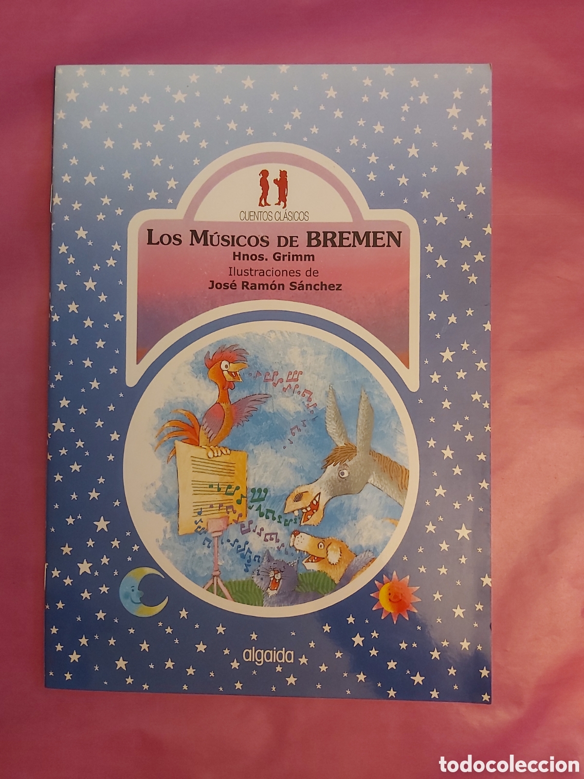 Libros de segunda mano: LOS MUSICOS DE BREMEN EL GENIO DE LA BOTELLA HNOS. GRIMM CUENTOS CL&Aacute;SICOS ILUSTRACIONES ALGAIDA 2008