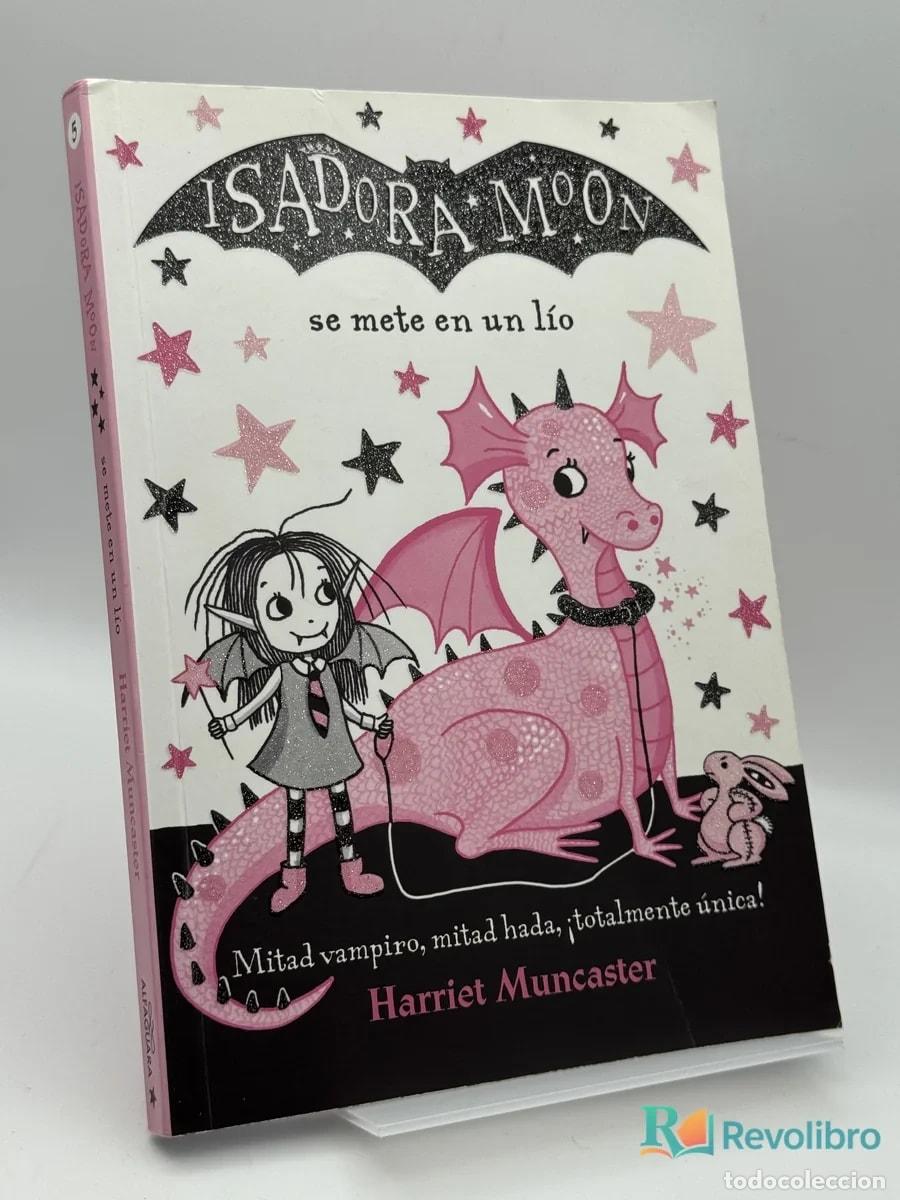 Libros de segunda mano: Isadora Moon 5 se mete en un l&iacute;o - Harriet Muncaster