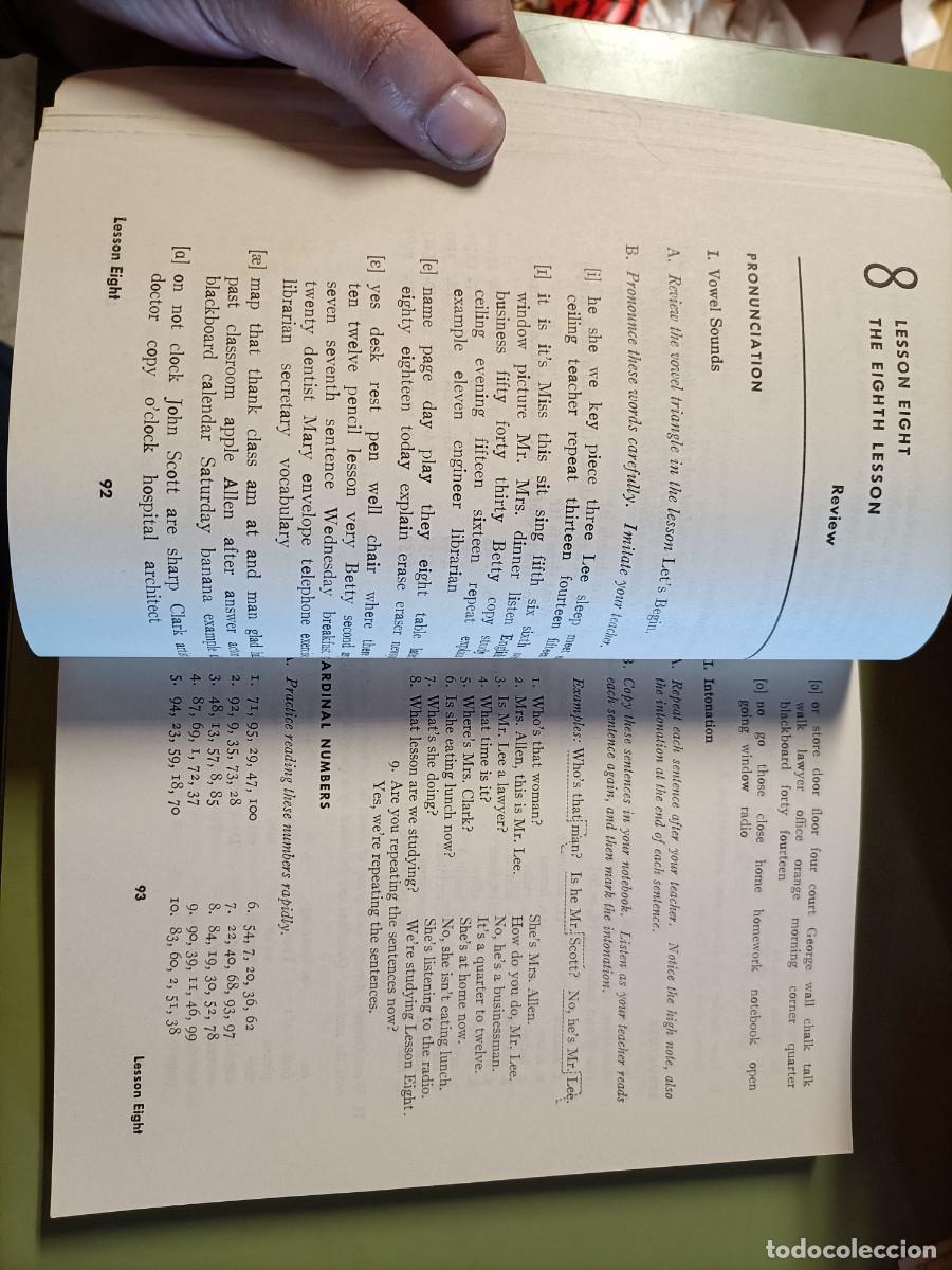 Libros de segunda mano: Lets Learn English. 2 Edition. Complete. Wright-McGillivray. 1960 - Foto 4