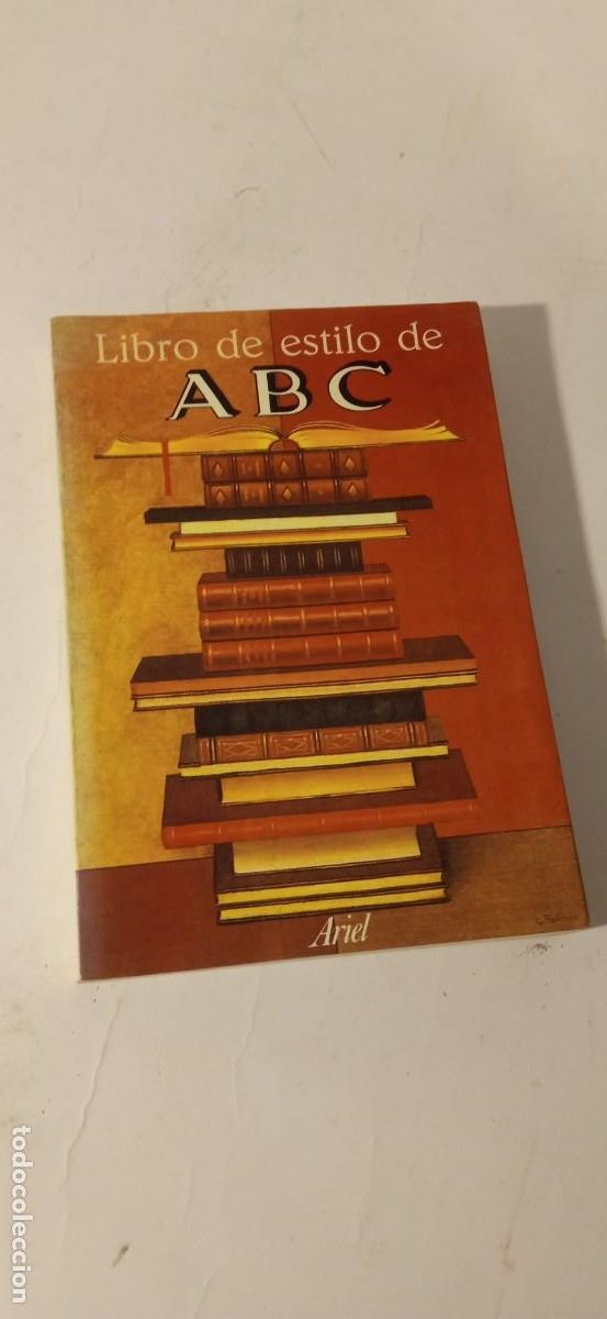 Libros de segunda mano: Libro de estilo ABC tapas blandas - Foto 1